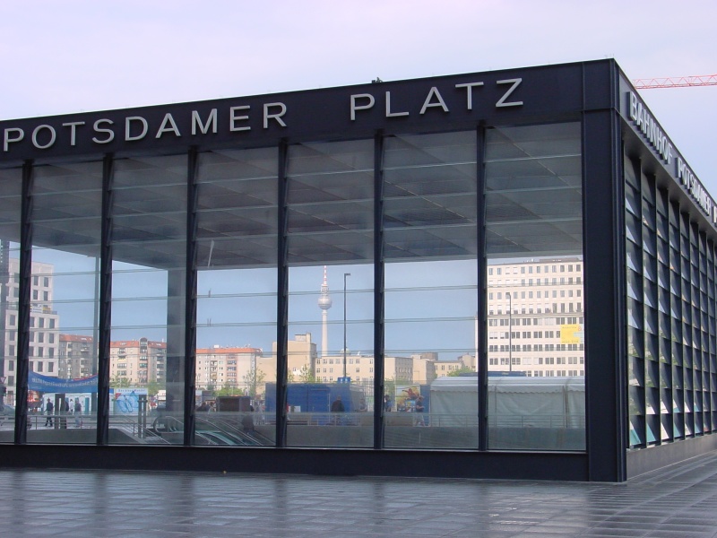 U-Bahnhof Potsdamer Platz.jpg -                                