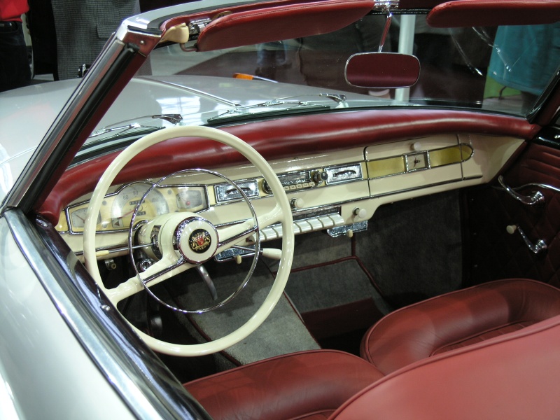 Borgward Cabriolet Cockpit 1.JPG - OLYMPUS DIGITAL CAMERA         