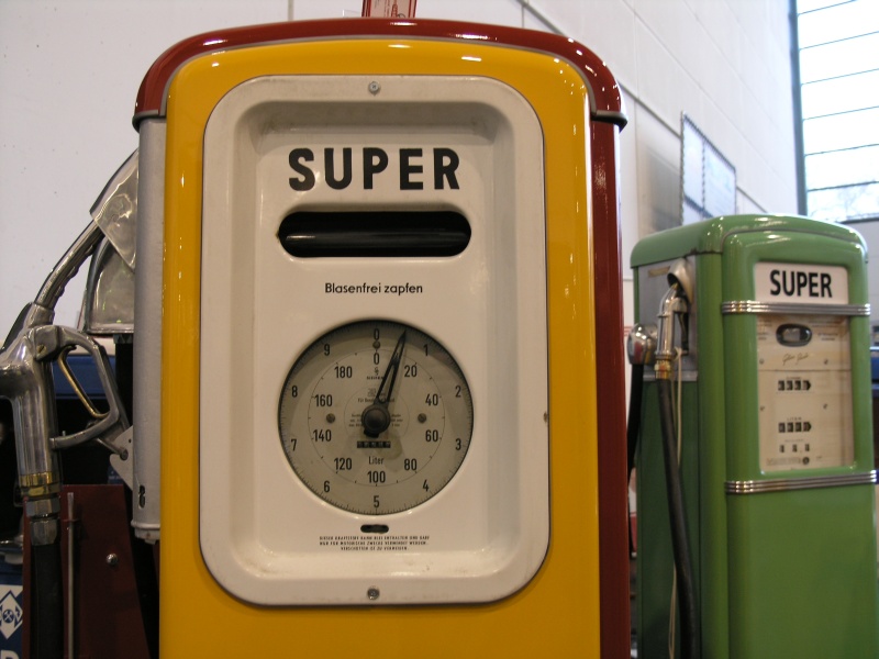 Kraftstoffzapfsauele Shell.JPG - OLYMPUS DIGITAL CAMERA         