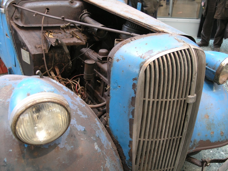 Opel Vorkriegsmodell (Motorhaube).JPG - OLYMPUS DIGITAL CAMERA         