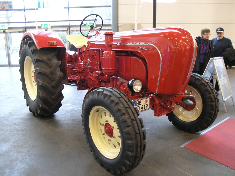 Porsche Diesel-Traktor Master (vorne seitlich).JPG - OLYMPUS DIGITAL CAMERA         