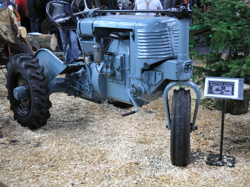 Ritscher Dierradtraktor (vorne seitlich).JPG - OLYMPUS DIGITAL CAMERA         