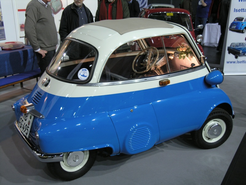 BMW Isetta 250 (seitlich).JPG - OLYMPUS DIGITAL CAMERA         