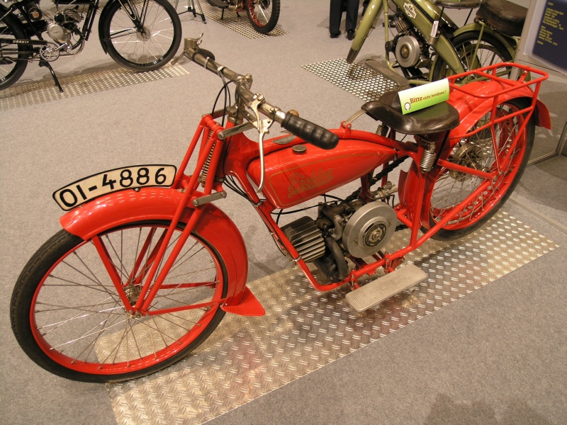 Eichler.JPG - OLYMPUS DIGITAL CAMERA         