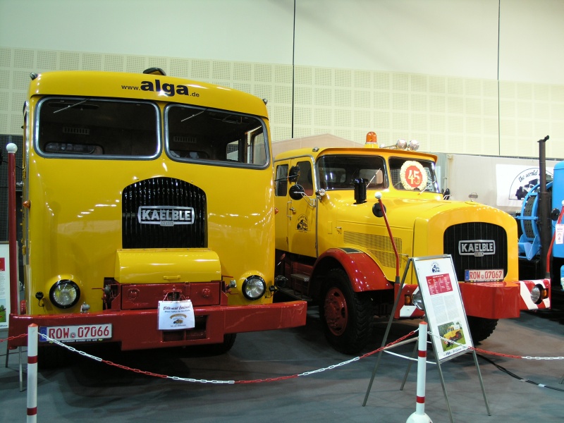 Kaelble Typ KDV 832 SF (links) und Typ KDV 12 Z 6 (rechts).JPG - OLYMPUS DIGITAL CAMERA         