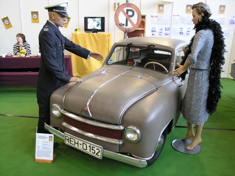 Lloyd LP 300.JPG - OLYMPUS DIGITAL CAMERA         