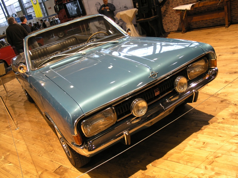 Opel Commodore Cabriolet (Karosserie Deutsch) 2.JPG - OLYMPUS DIGITAL CAMERA         