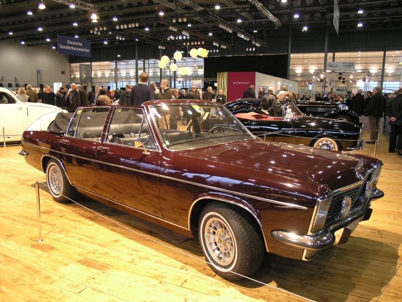 Opel Diplomat E Cabriolet (Karosserie Karmann-Fissore) (seitlich).JPG - OLYMPUS DIGITAL CAMERA         