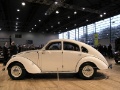Adler 2,5 Liter Limousine Autobahn (seitlich)