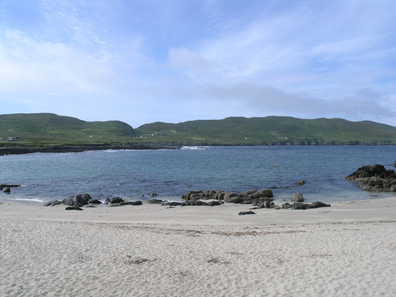 Beara Peninsula - Allihies - Sandstrand 1.JPG - Photos of Ireland, in June 2005