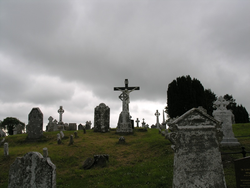 Kilross (Naehe) - Friedhof 2.JPG - Photos of Ireland, in June 2005