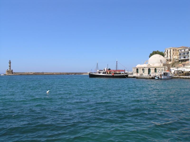 Chania - Venezianischer Hafen Hassan-Pascha-Moschee.JPG - OLYMPUS DIGITAL CAMERA         