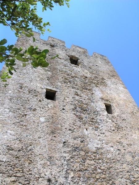 Frangokastello - Venezianisches Kastell Turm.JPG - OLYMPUS DIGITAL CAMERA         