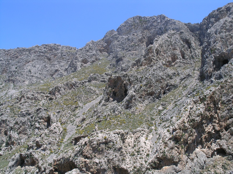 Kourtaliotis-Schlucht - Blick auf Berge 5.JPG - OLYMPUS DIGITAL CAMERA         