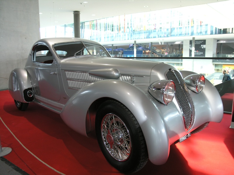Lancia Astura 233C (seitlich vorne).JPG - OLYMPUS DIGITAL CAMERA         