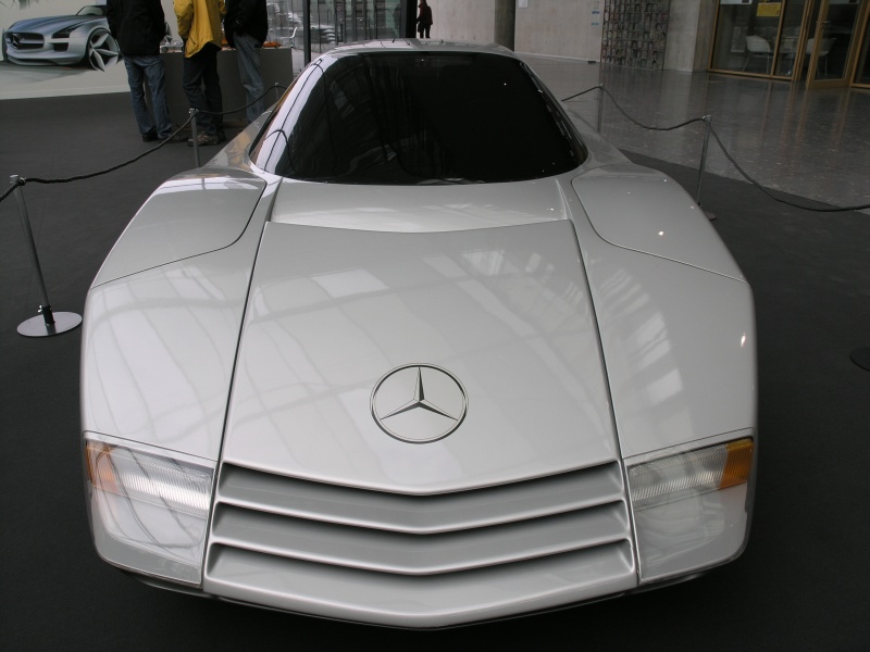 Mercedes C 111-3 (vorne).JPG - OLYMPUS DIGITAL CAMERA         