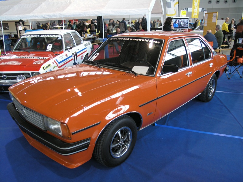 Opel Ascona B Limousine.JPG - OLYMPUS DIGITAL CAMERA         