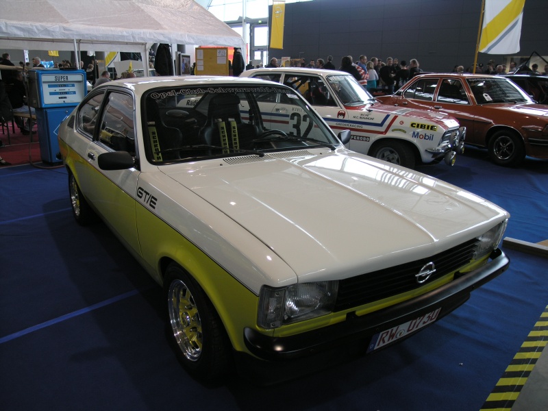Opel Kadett C GTE Coupe (seitlich vorne).JPG - OLYMPUS DIGITAL CAMERA         