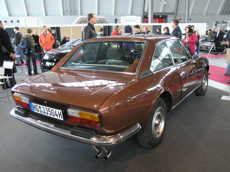 Peugot 504 Coupe (seitlich hinten).JPG - OLYMPUS DIGITAL CAMERA         