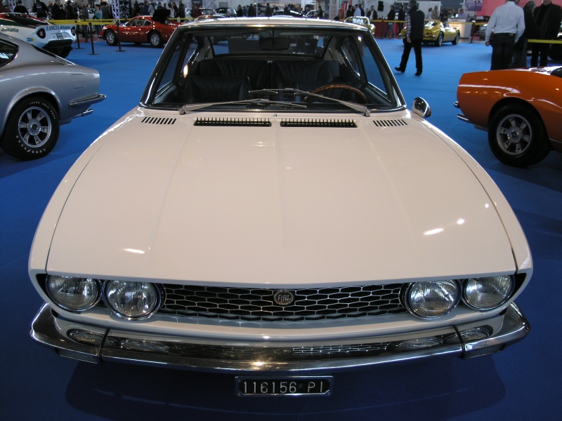 Fiat Dino 2000 Coupe (vorne).JPG - OLYMPUS DIGITAL CAMERA         