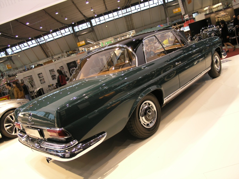 Mercedes 220 SE Coupe (hinten).JPG - OLYMPUS DIGITAL CAMERA         
