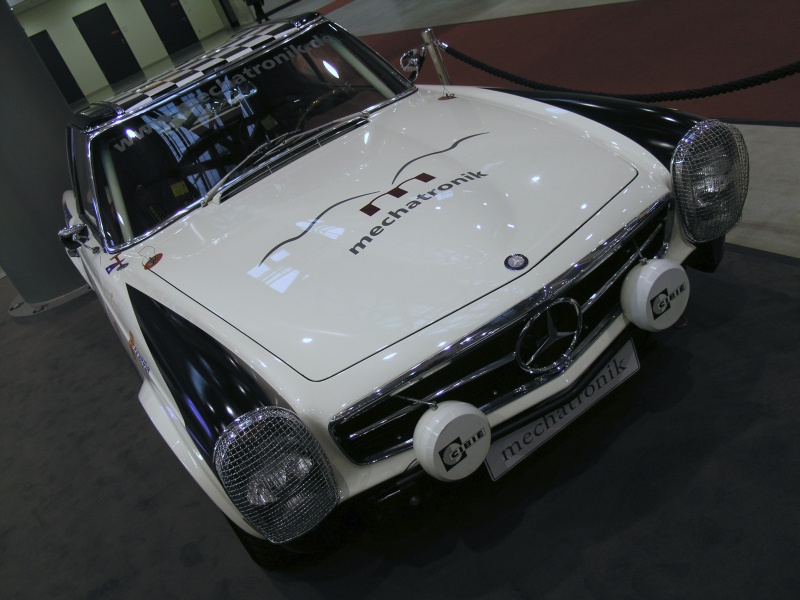 Mercedes 230 SL Pagode (Rennausfuehrung).JPG - OLYMPUS DIGITAL CAMERA