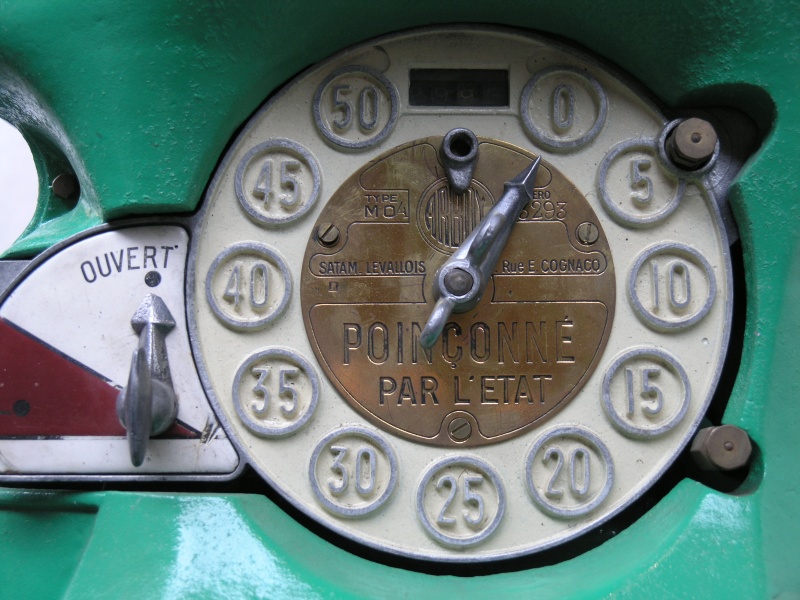 Tanksaeulen BP Uhr.JPG - OLYMPUS DIGITAL CAMERA         