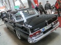 Mercedes 220 S (hinten)