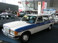 Mercedes 230 TE (Servicewagen)