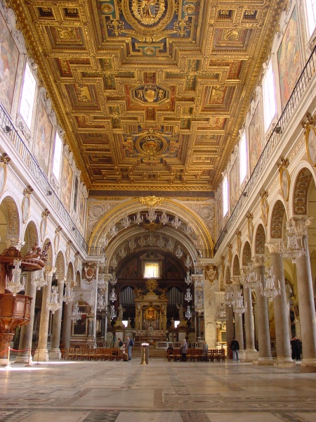 Chiesa Santa Maria d. Aracoeli - Innenansicht.JPG -                                