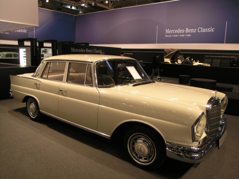 Essen - Techno Classica 2008 148.JPG - OLYMPUS DIGITAL CAMERA         