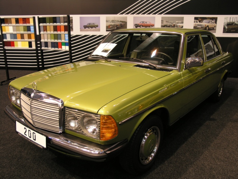 Mercedes 200 (citrusgruen).JPG - OLYMPUS DIGITAL CAMERA         