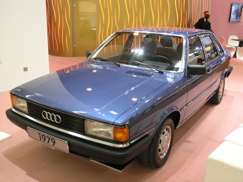 Audi 80 B2 Limousine GLS.JPG - OLYMPUS DIGITAL CAMERA         