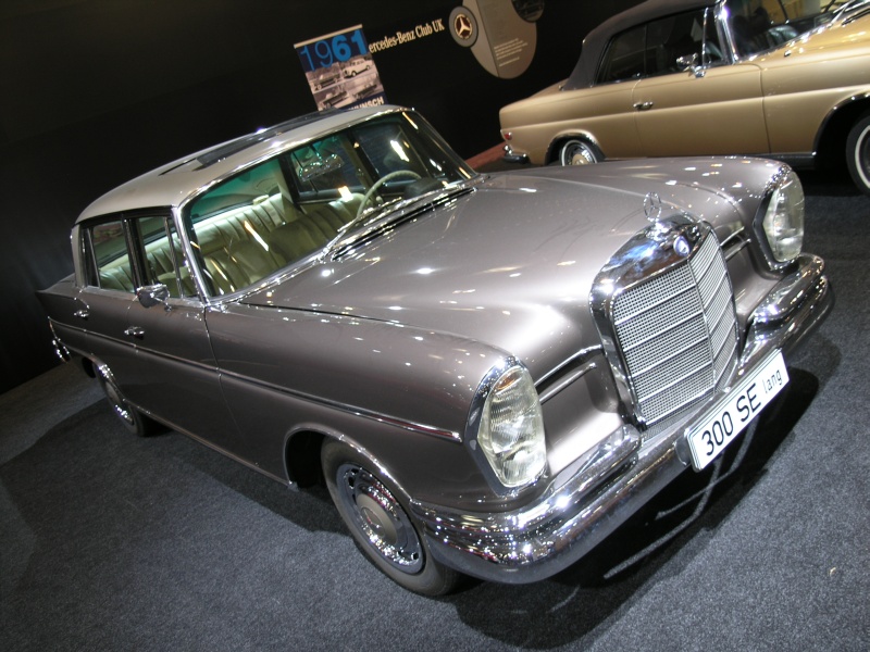 Mercedes 300 SEL.JPG - OLYMPUS DIGITAL CAMERA         