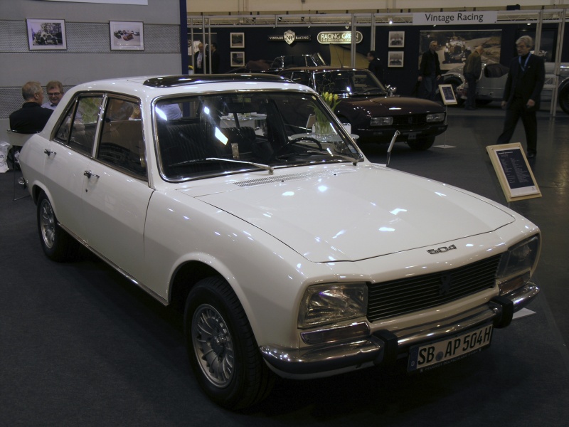 Peugeot 504 GL Limousine (seitlich).JPG - OLYMPUS DIGITAL CAMERA